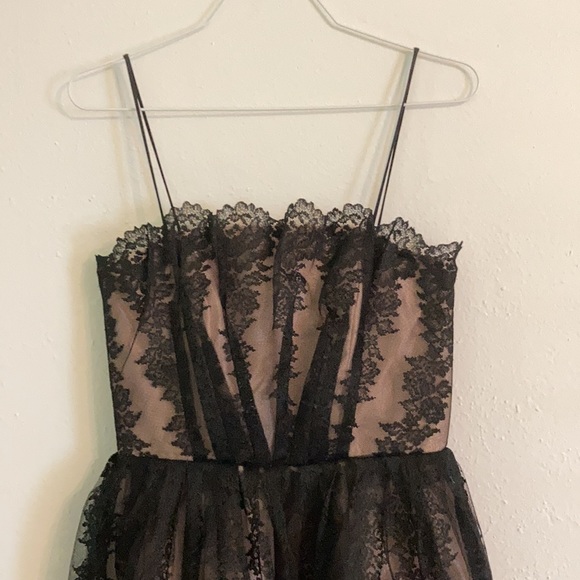 Retro black lace evening gown - Picture 2 of 8
